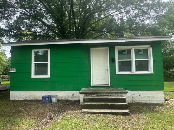 2213 Oak Park Dr