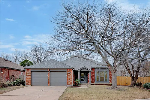 602 Firethorn Ln Photo 1