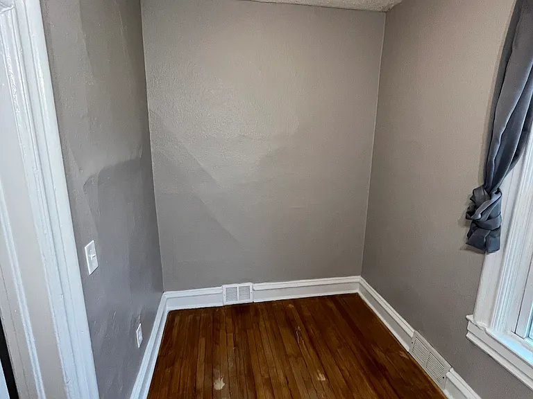 505 Beaumont St — Photo 7