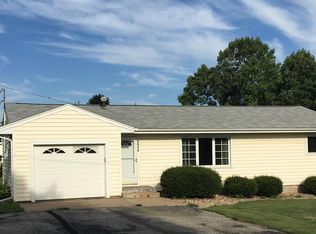 1404 D Ave, Vinton, IA 52349