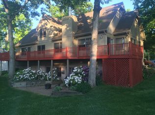 10127 Skeman Rd, Brighton, MI 48114