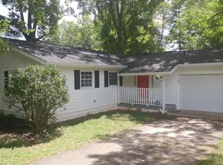 101 Henley Rd, Oak Ridge, TN 37830