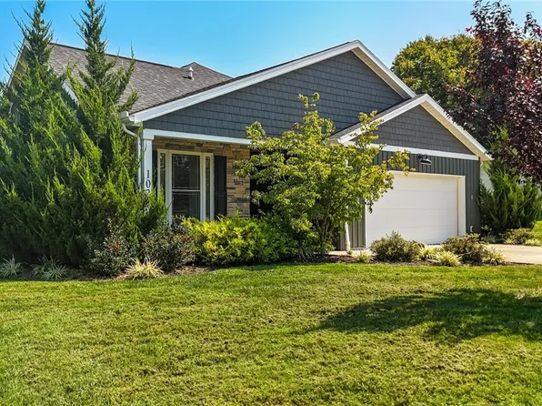102 Turning Leaf Ln, Williamstown, WV 26187