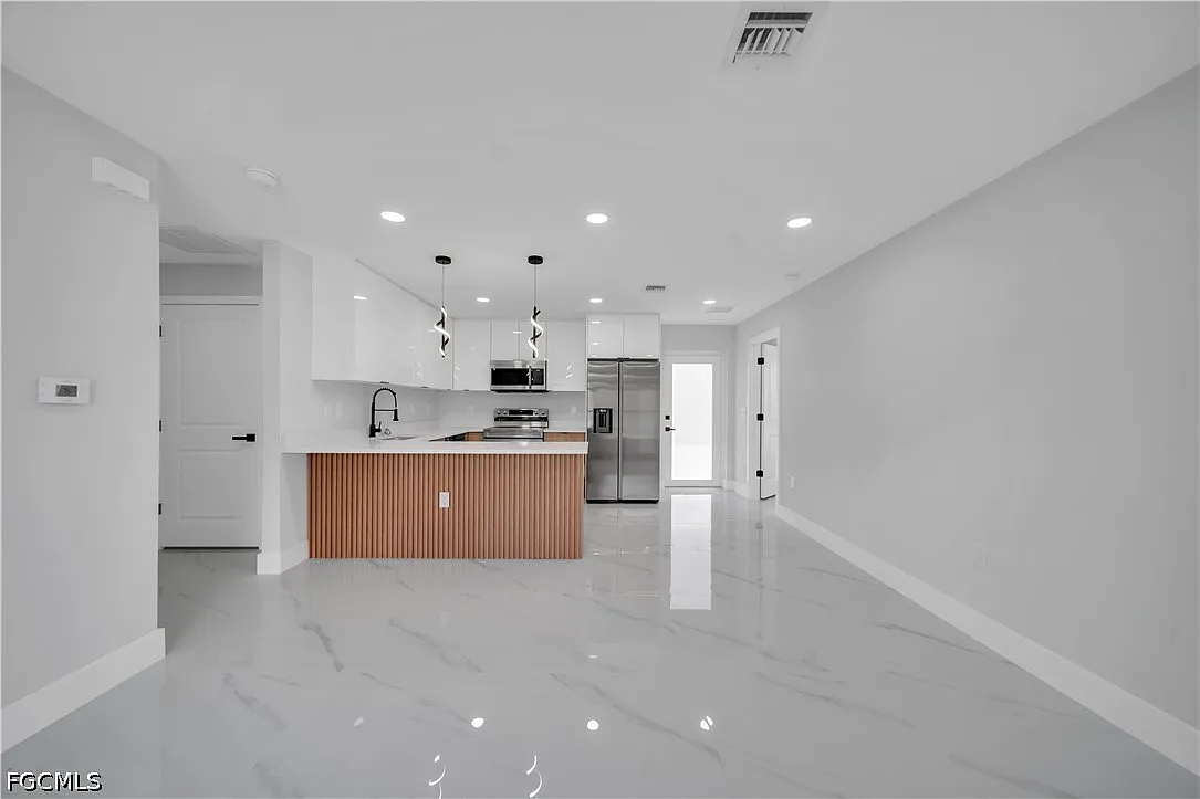 Building Photo - 3313 44th St W