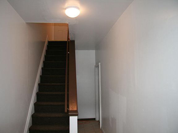 2nd image of 81 City Ter #2
