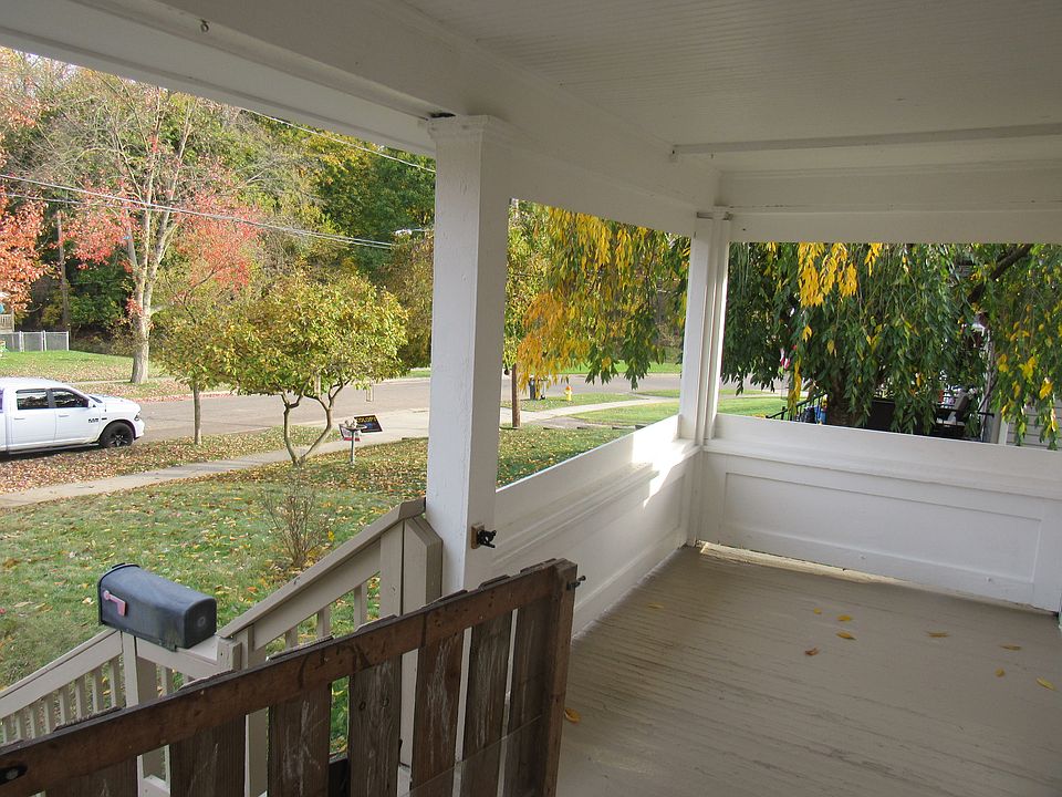 1st image of 226 E Park Blvd