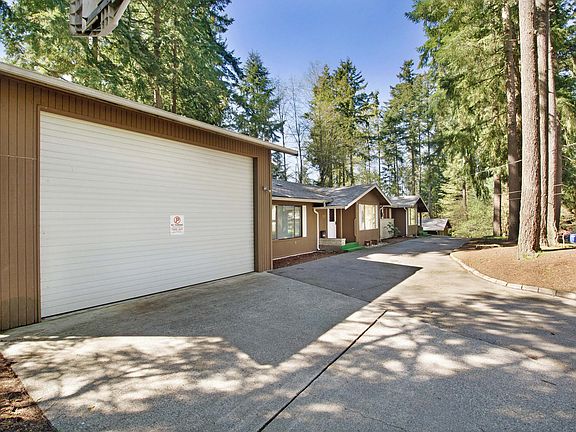 3rd image of 11724 90th Ave E