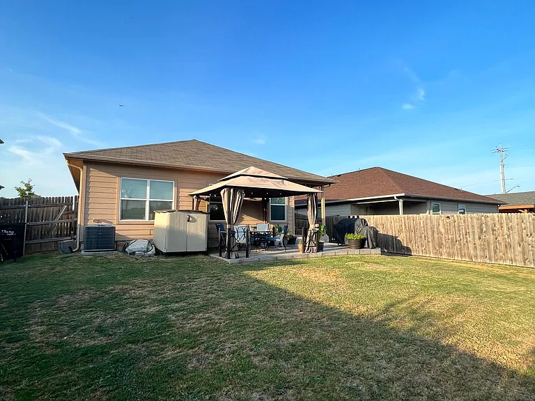 15209 Bullbrier Rd — Photo 22