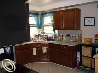 3rd image of 15233 Salem Ct