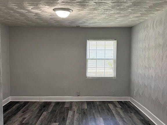 5th image of 1033 Mapole Ave