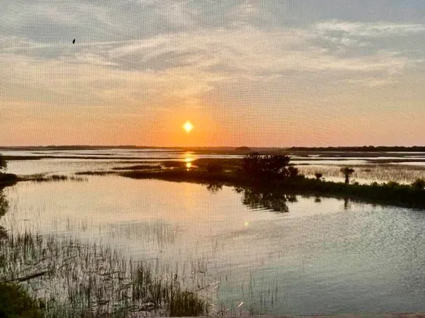 97 W Mariners Cay Dr, Charleston, SC 29412