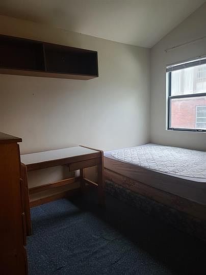 2nd image of 707 W Elm St #11262743