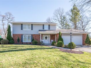 1106 Scenic Dr, Greensburg, PA 15601