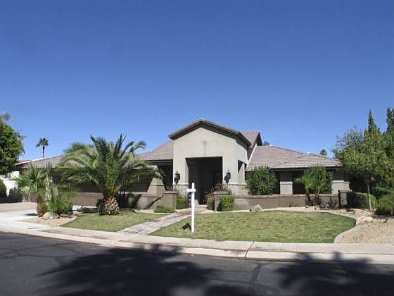 1st image of 8052 E Del Caverna Dr