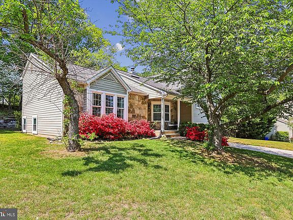 5th image of 2904 Memory Ln