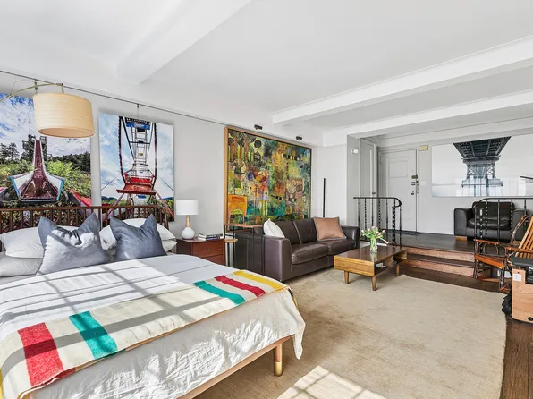 10 Park Avenue image 1 of 11