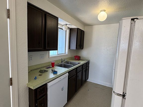 4th image of 2769 W Lorraine Ave