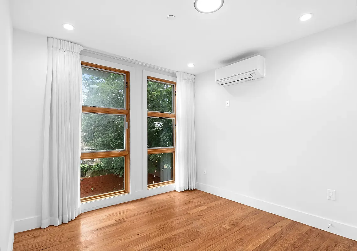 514 Maple Street — Photo 4