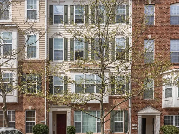 15124 Lilywood Ln, Haymarket, VA 20169