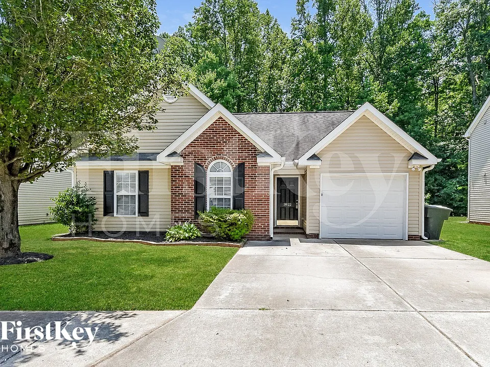3922 Bluestem Dr