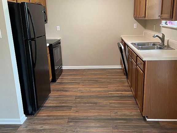 4th image of 7640 Wren Garden Way