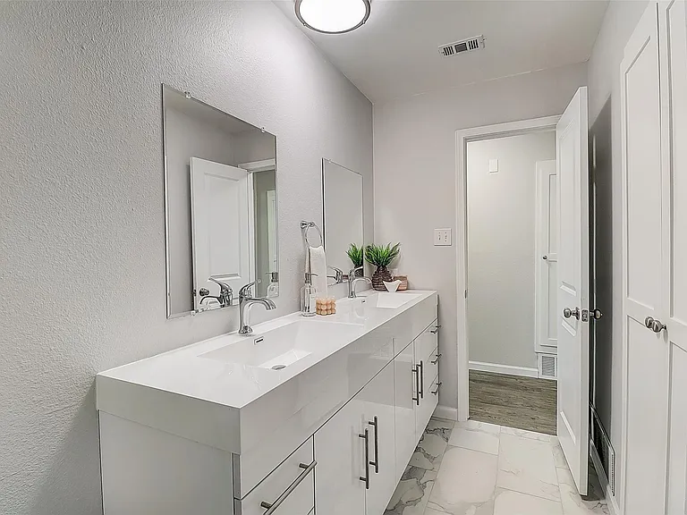 607 Field St — Photo 18