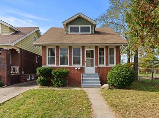 1615 Benjamin Ave, Windsor, ON N8X 4N7