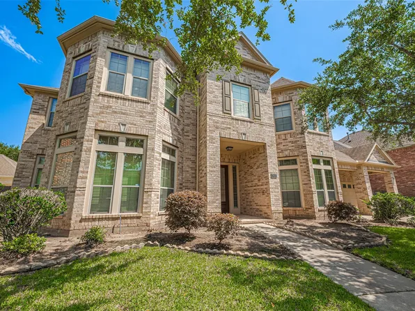 7611 Herndon Pl, Sugar Land, TX 77479
