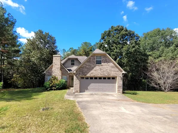 1255 Howell Cove Rd, Talladega, AL 35160