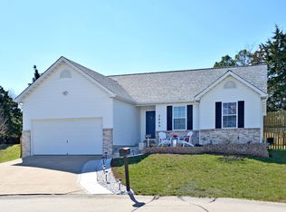 2060 Windmill Summit Dr, Imperial, MO 63052