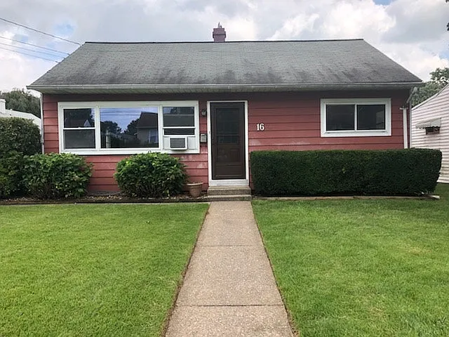 16 Wayne Rd photo 1