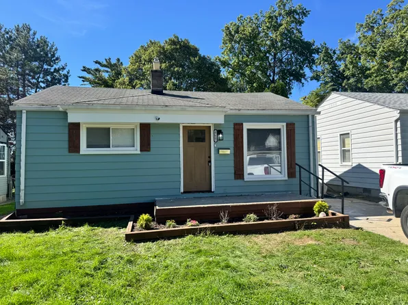 27645 Dartmouth St, Madison Heights, MI 48071
