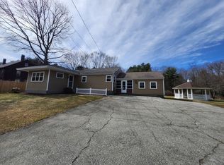 16 Hough Rd, Sutton, MA 01590