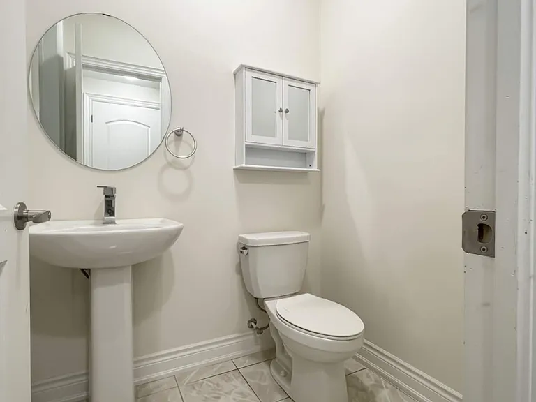 240 Seaview Hts — Photo 11