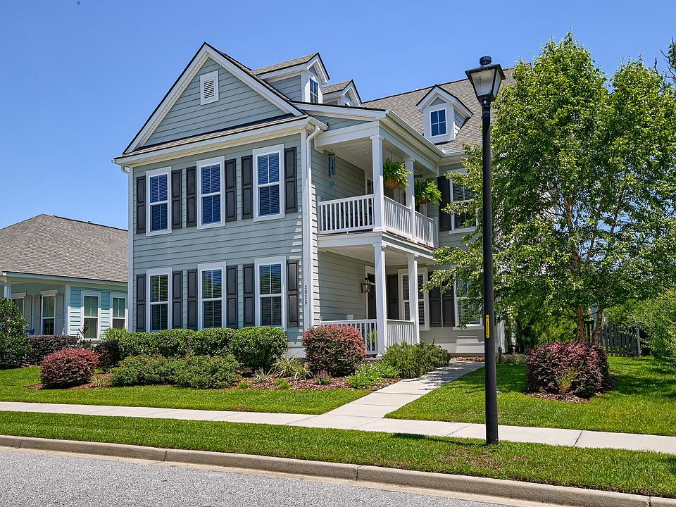 1st image of 2026 Geranium Ln