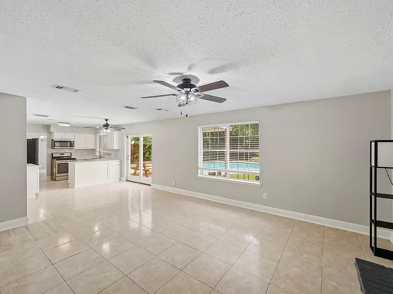 8130 Sunny Ridge Dr — Photo 19