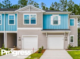 683 Cherry Ridge Dr, Orange Park, FL 32065