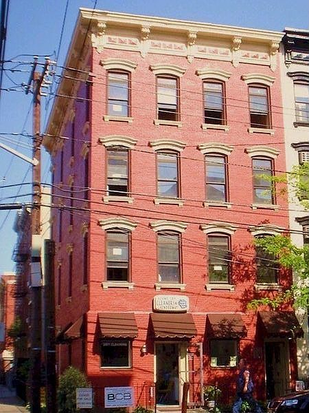 2nd image of 333 Adams St APT 4