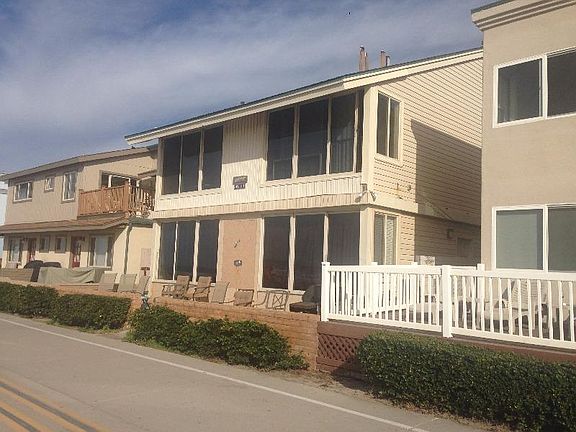 3rd image of 3261 Ocean Front Walk APT 1A