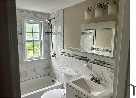 27 Southmere Rd — Photo 4