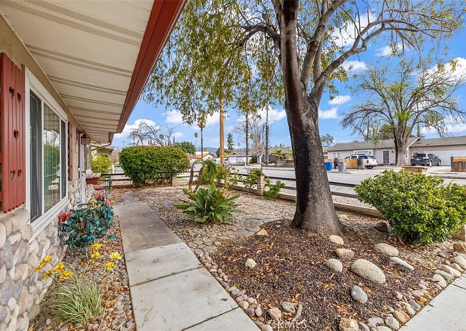 841 S State St, Hemet, CA 92543 Zillow