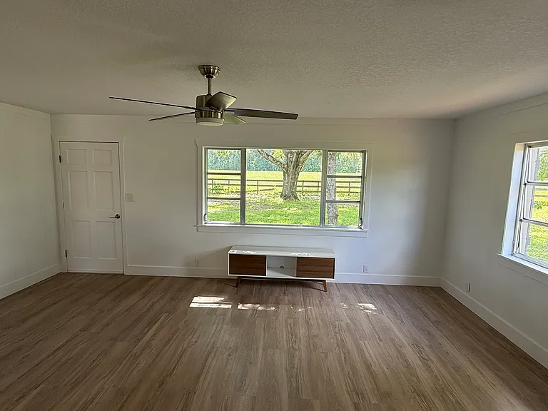 2454 NW Union Park Rd — Photo 11