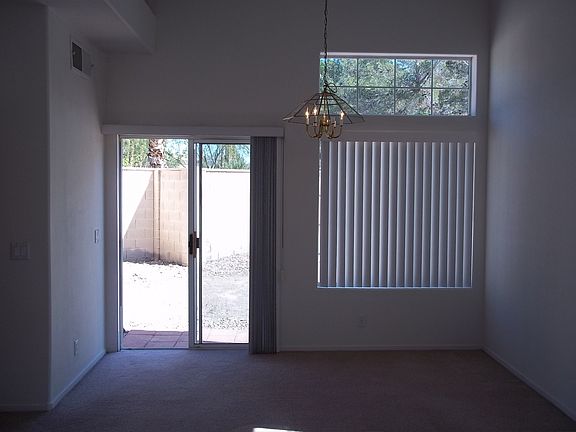 5th image of 2223 Ramsgate Dr