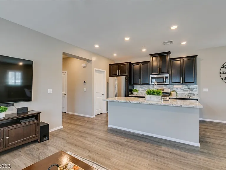 544 Teovani St #924 — Photo 21