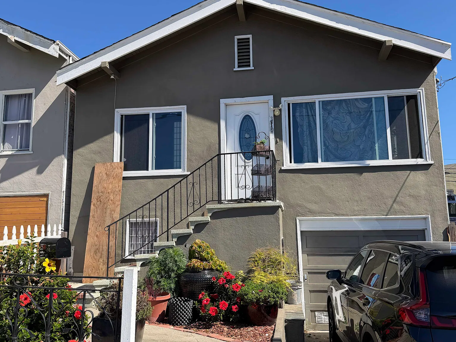 2 bed, $3,200 — Photo 3