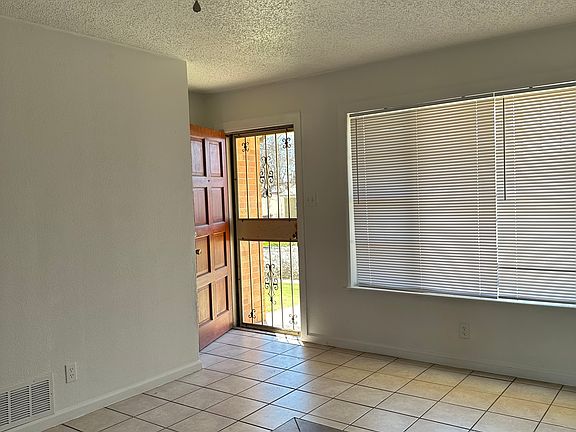 5th image of 3101 Taft St