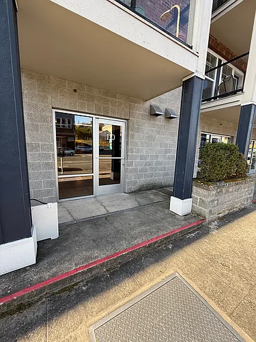 1031 N State St #110 Photo 1