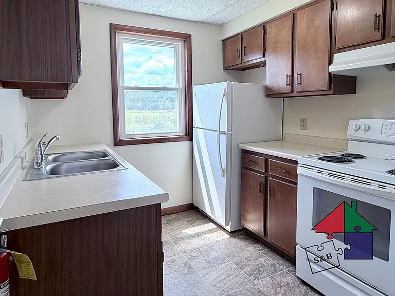 111-113 Allen St — Photo 5