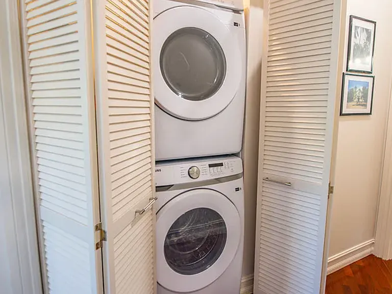 In Unit Washer and Dryer