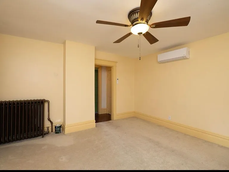 229 Saint Albans St N #B — Photo 3
